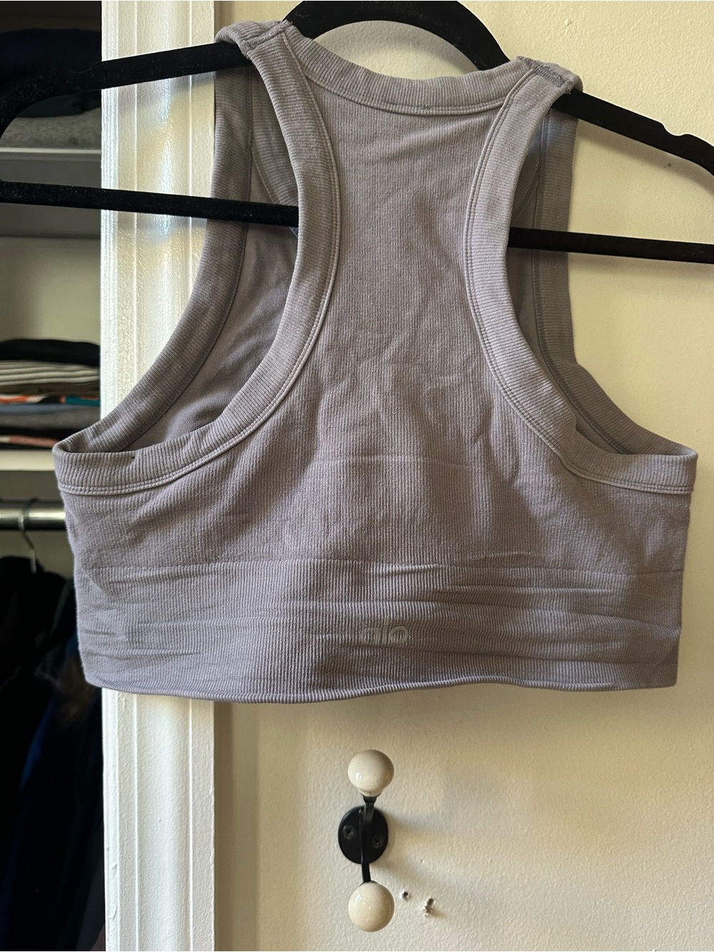 Alo Ribbed Racerback Comfort Sports Bra — Light Gray